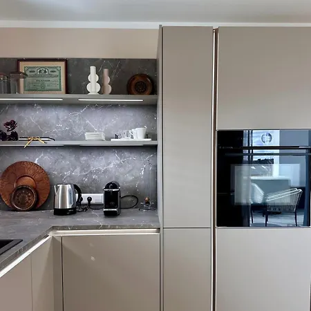 Michou Luxury Penthouse In グラーフェンハウゼン